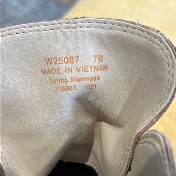 Women’s Cole Haan Brown Ankle Boots with Suede Finish Brand New no tags - Picture 3 of 5